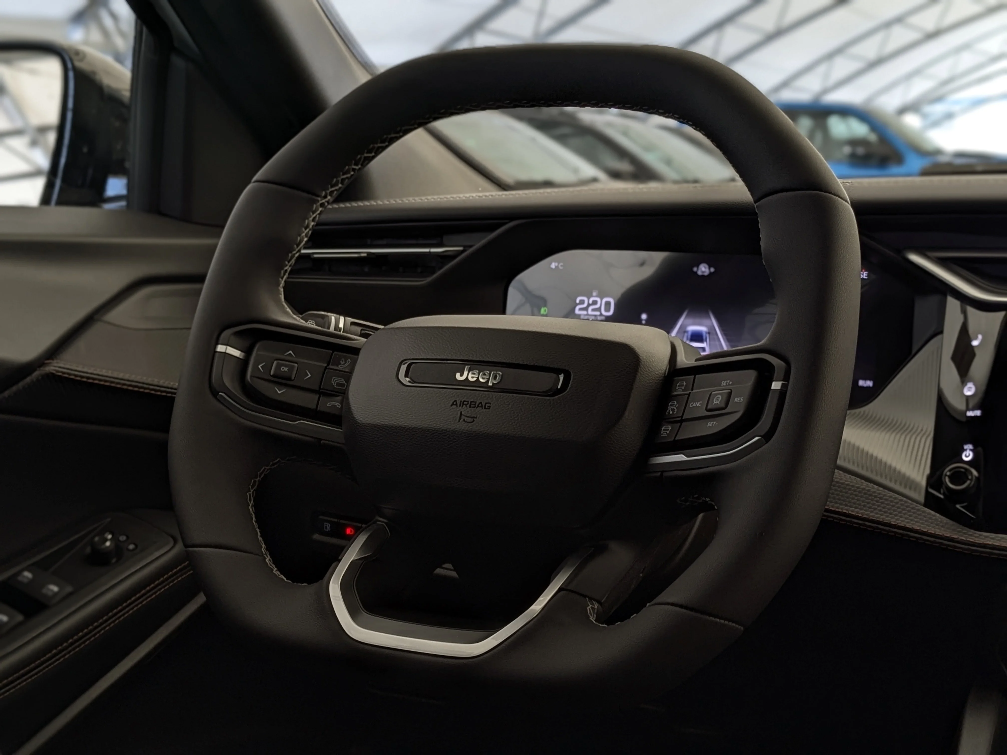 New 2026 White Jeep Limited - - 1.6L Turbo Hybrid - Perforated Leatherette Seats - Power Liftgate - Wireless Charging image 17