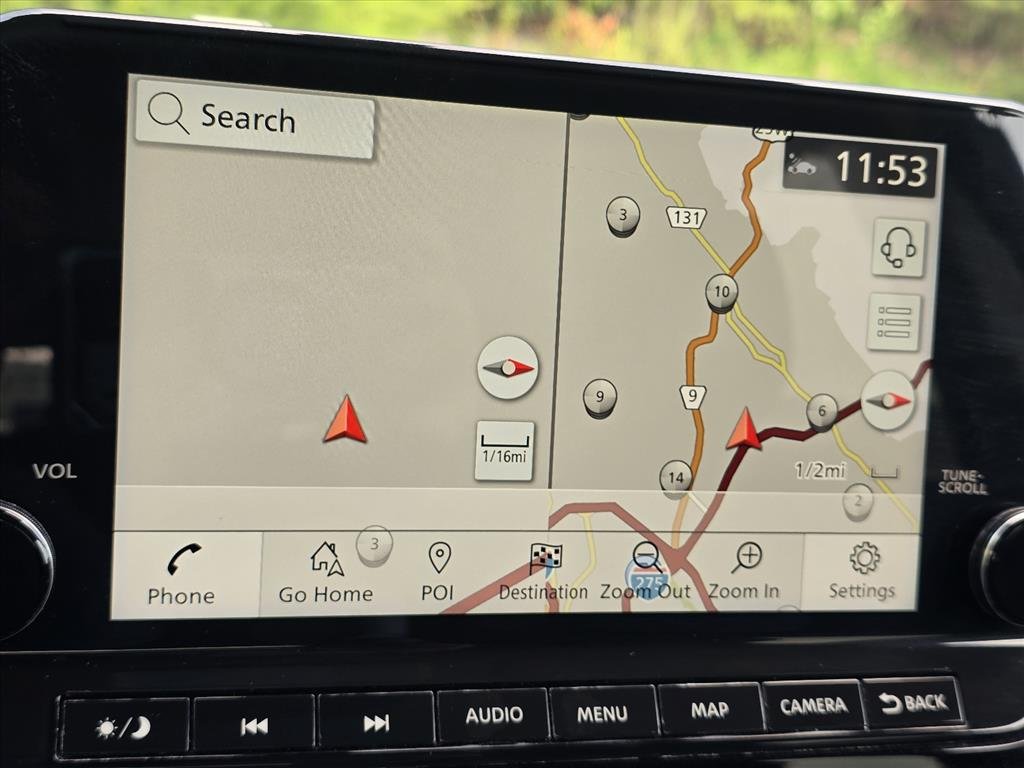 Used 2022 Gray Nissan SL image 18