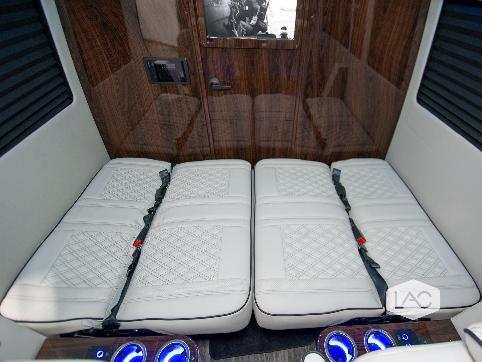 Used 2026 Hightech Silver OGV LUXURY COACH 8OBA AWD w/ 1.1 ADV Pkg EXT WTY image 14