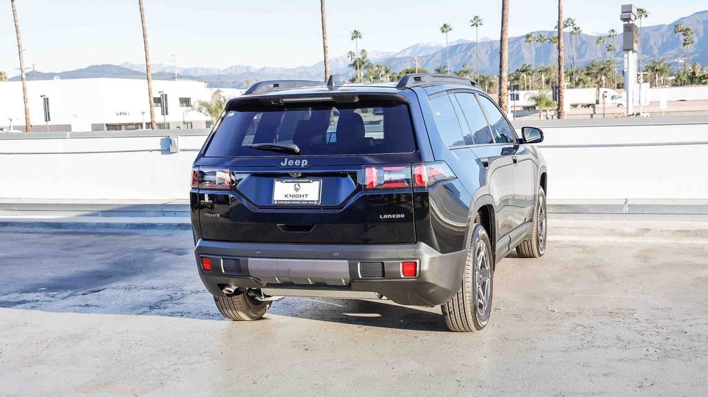 New 2026 Diamond Black Crystal Pearlcoat Jeep Laredo image 9