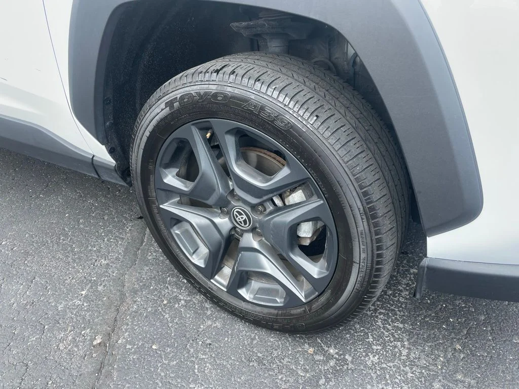 Used 2024 Ice Toyota Adventure image 3