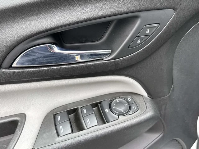 Used 2021 White Chevrolet LS image 26