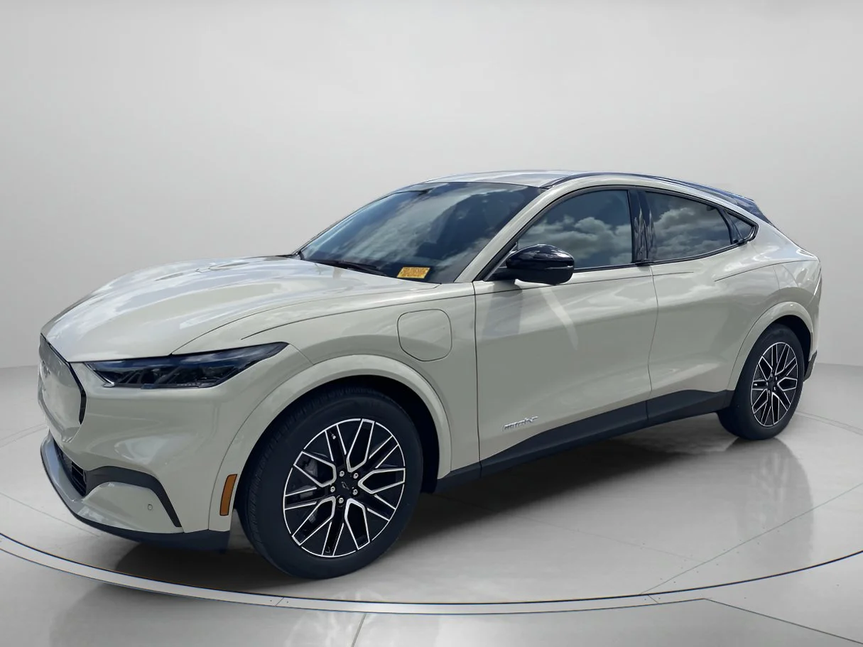 2026 Ford Mustang-Mach-e Premium's photo