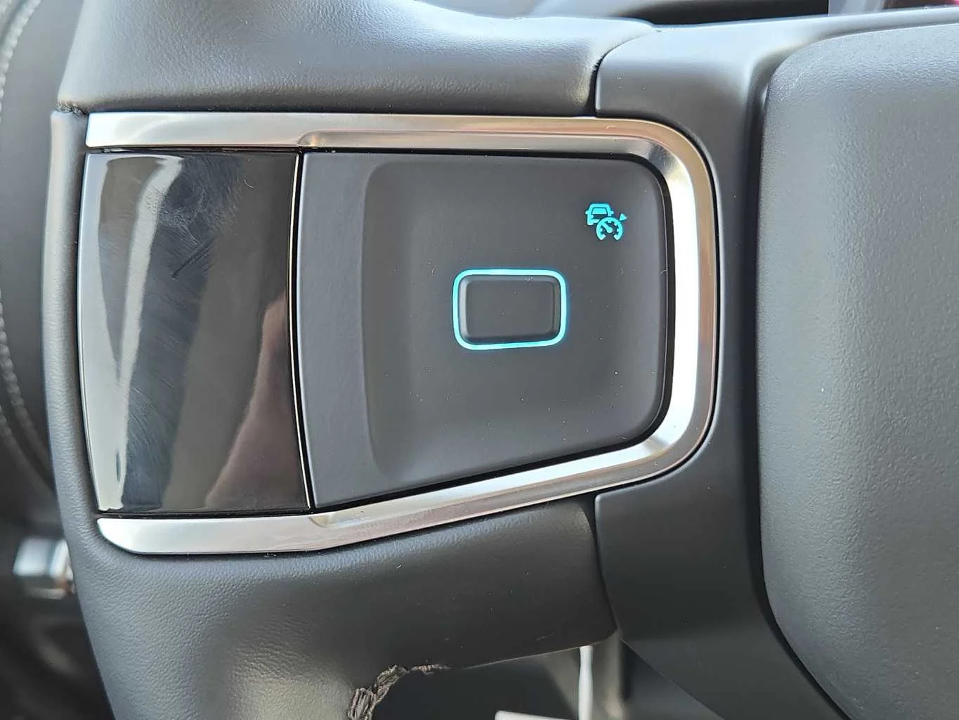 New 2027 Glacier Gray Metallic Tri-Coat Ford MAX Platinum image 22