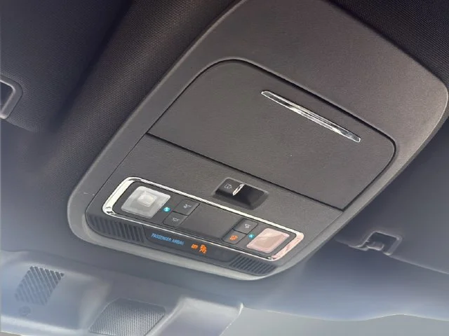 Used 2022 Gray Ford Lariat image 27