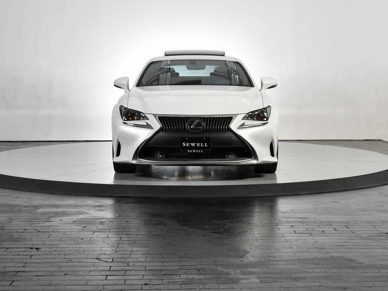 Used 2015 Starfire Pearl Lexus  image 10
