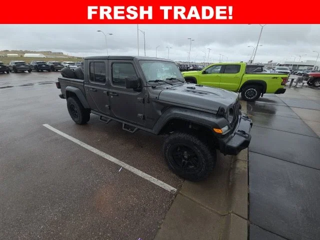2020 Jeep Gladiator Sport S's photo