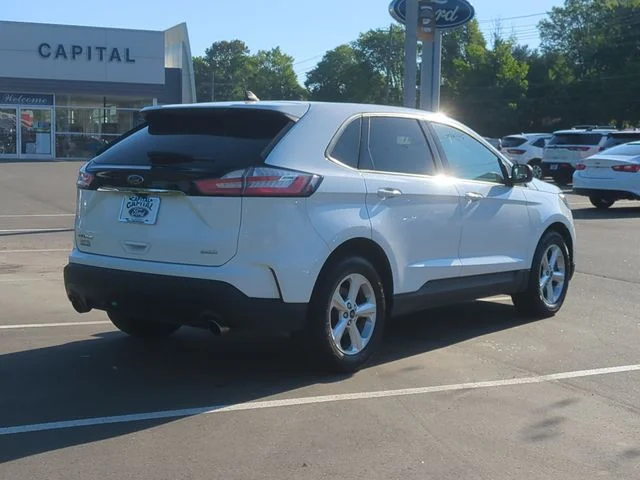 Used 2020 White Ford SE image 13