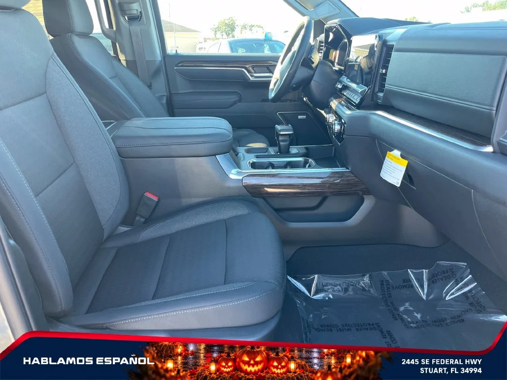 New 2026 Sterling Metallic GMC Elevation image 20