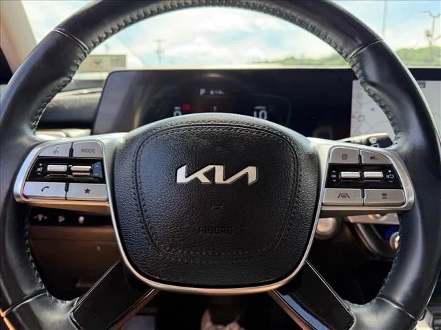Used 2024 Gray Kia S image 14
