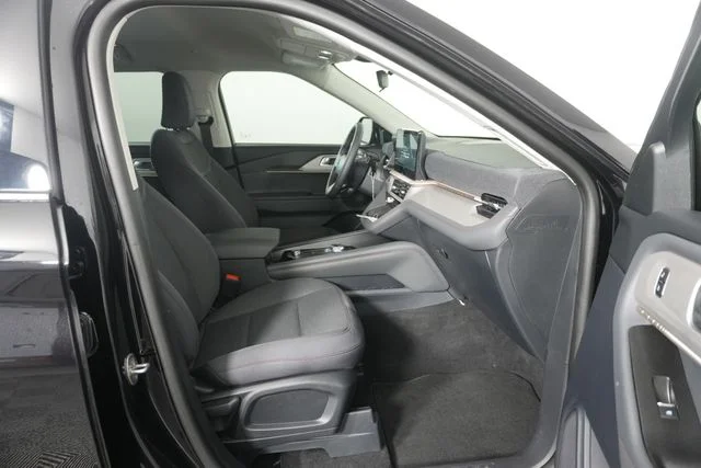 New 2026 Agate Black Metallic Ford Active image 30