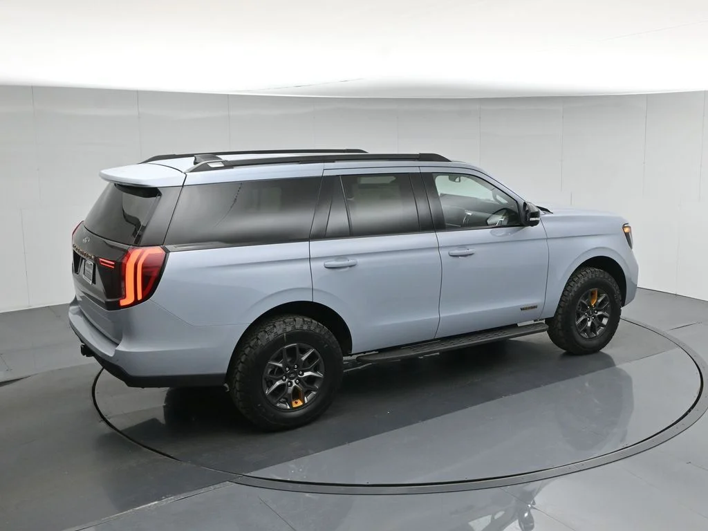 New 2026 Glacier Gray Metallic Tri-Coat Ford Tremor image 44