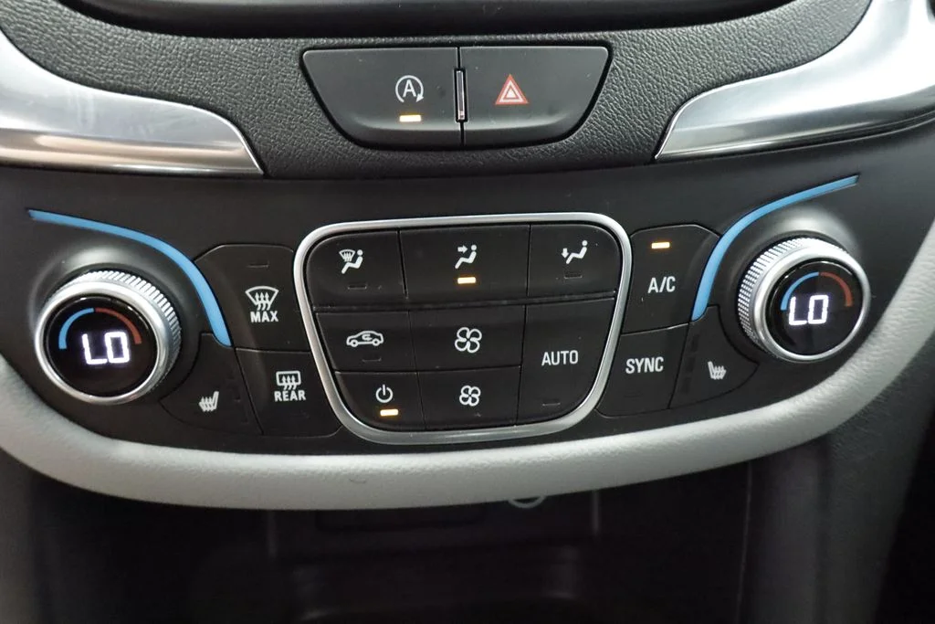 Used 2024 Gray Chevrolet LT image 31