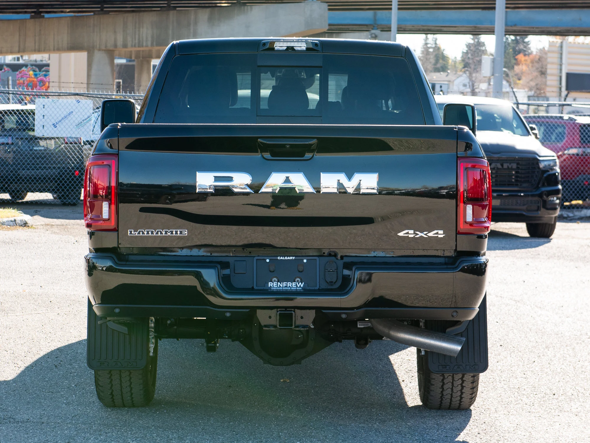 New 2027 Black RAM Laramie* Mega Cab 4x4, Sport Appearance Pkg, Sunroof, Heated/Ventilated Leather image 5