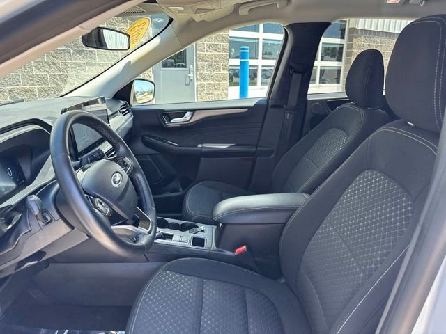 Used 2023 White Ford Active image 13