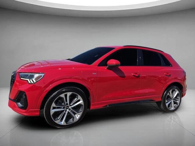 2021 Audi Q3 S line Premium Plus