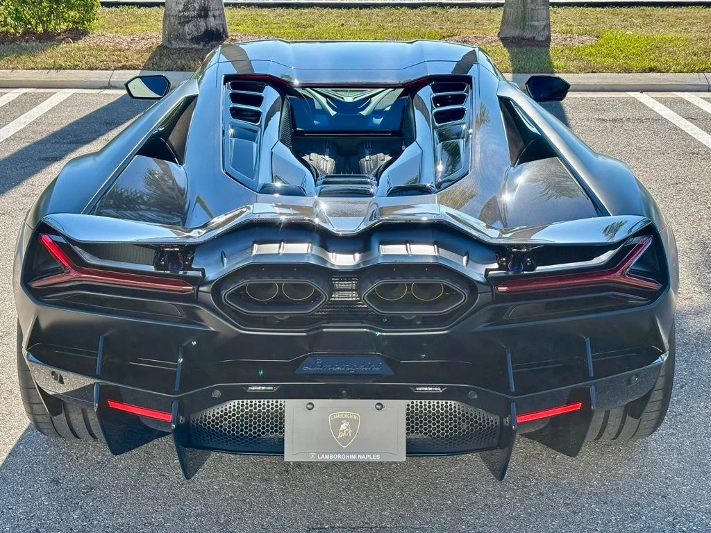 Used 2025 Black Lamborghini  image 7