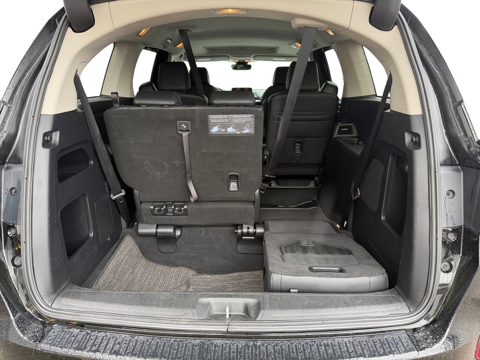 2025 Honda Odyssey EX-L - Photo 38