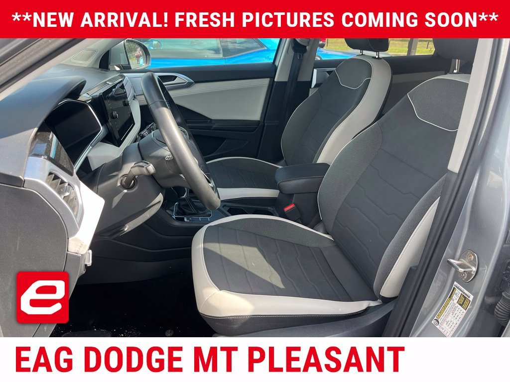 Used 2025  Volkswagen 1.5T SE image 5