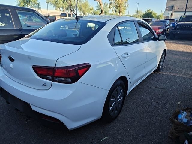 Used 2020 Clear White Kia S image 8