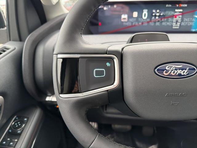 New 2025 Star White Metallic Tri-Coat Ford Active MAX image 26