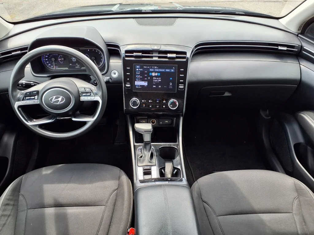 Used 2023 Black Hyundai SEL image 3