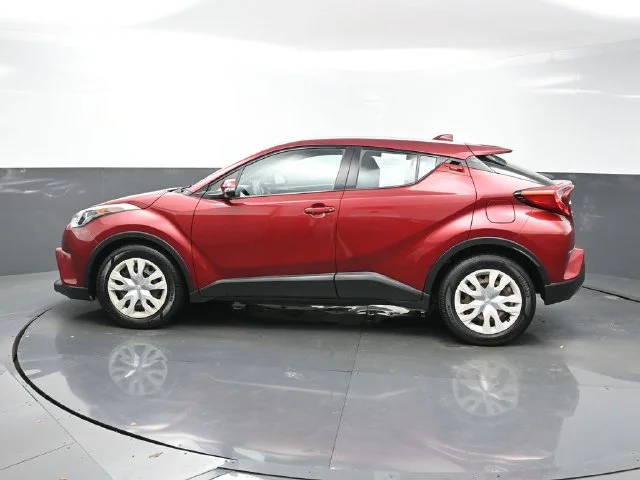 Used 2019 Red Toyota LE image 4