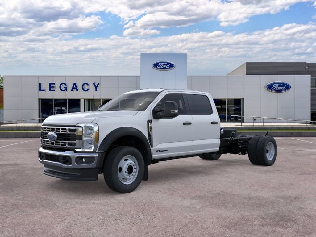 2026 Ford F-550 Super Duty Chassis Cab XL
