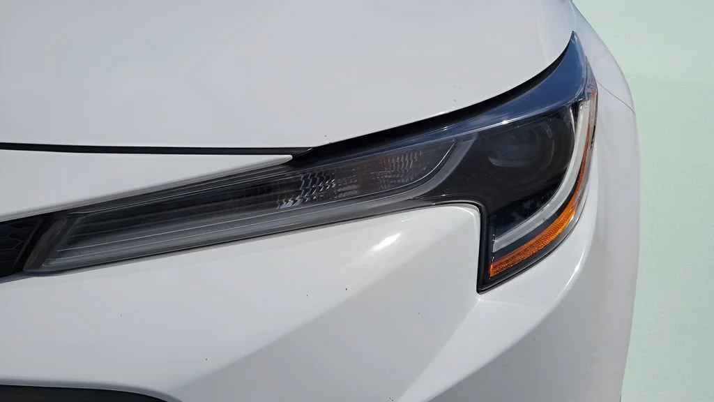 Used 2024 White Toyota LE image 24