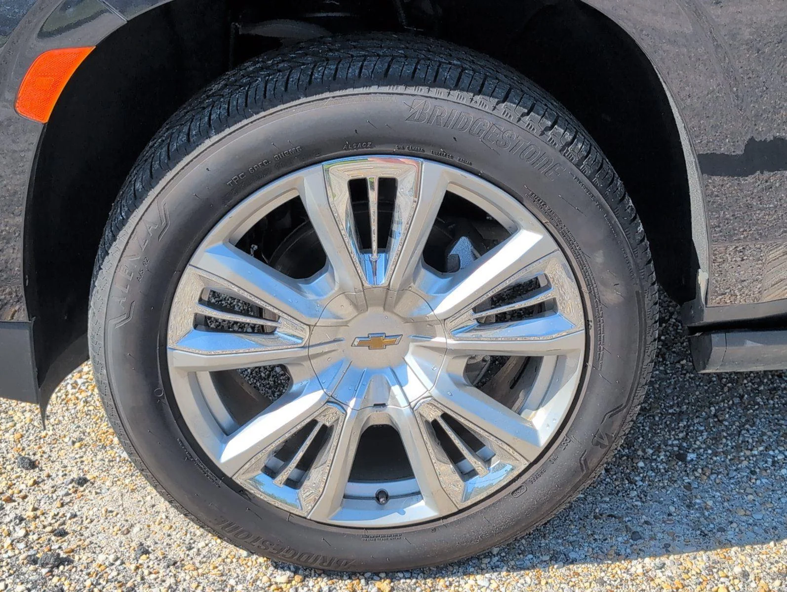 Used 2023 Dark Ash Metallic Chevrolet High Country image 11
