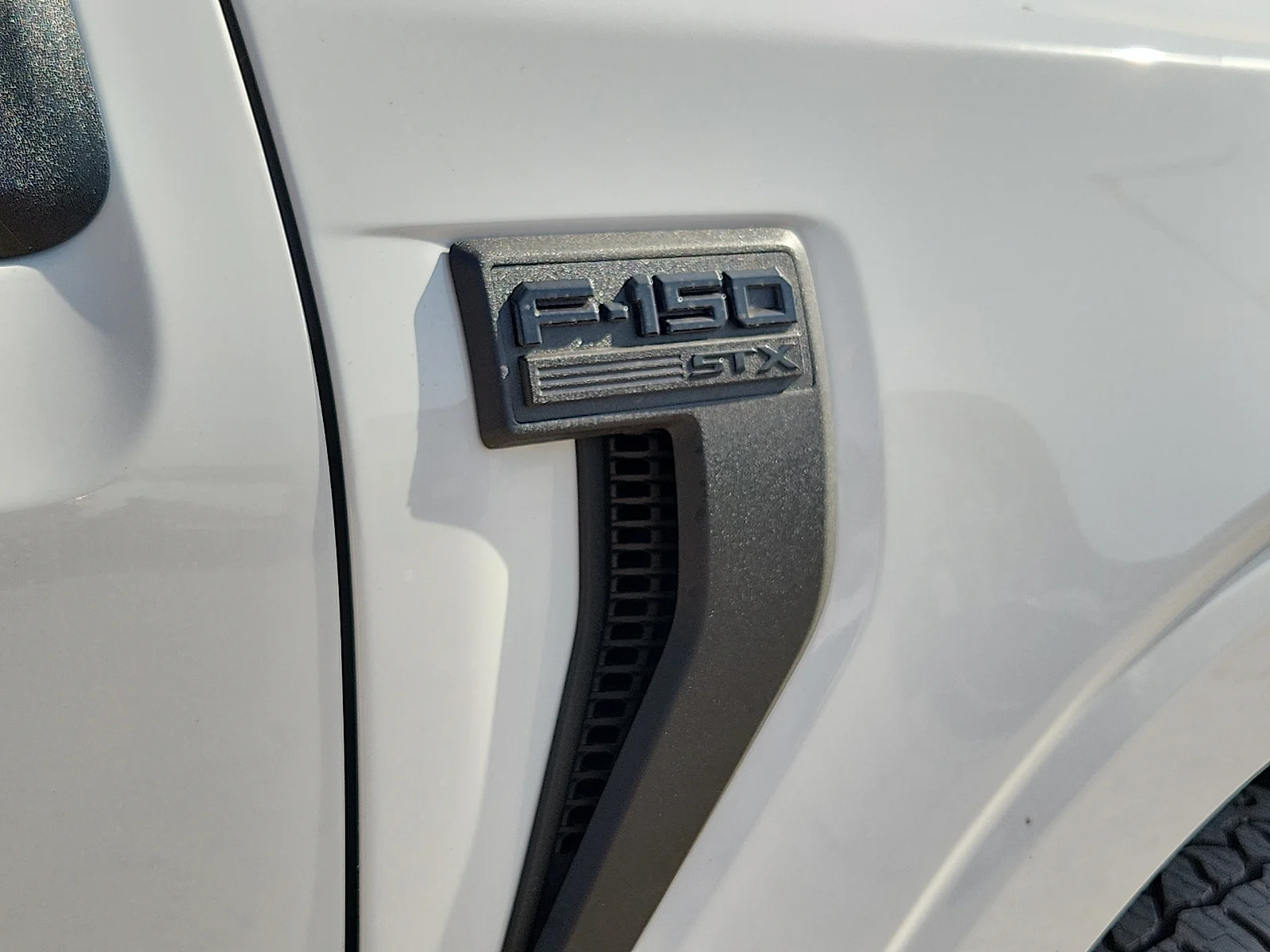 New 2026 Oxford White Ford STX image 10