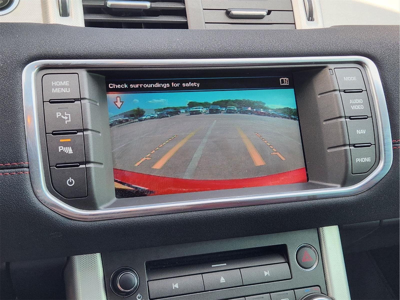 Used 2013 Firenze Red Land Rover Dynamic Premium image 17