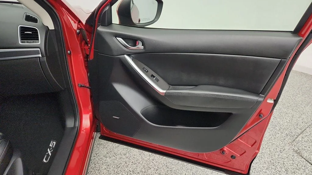 Used 2016 Soul Red Metallic Mazda AWD 4dr Automatic Grand Touring image 26