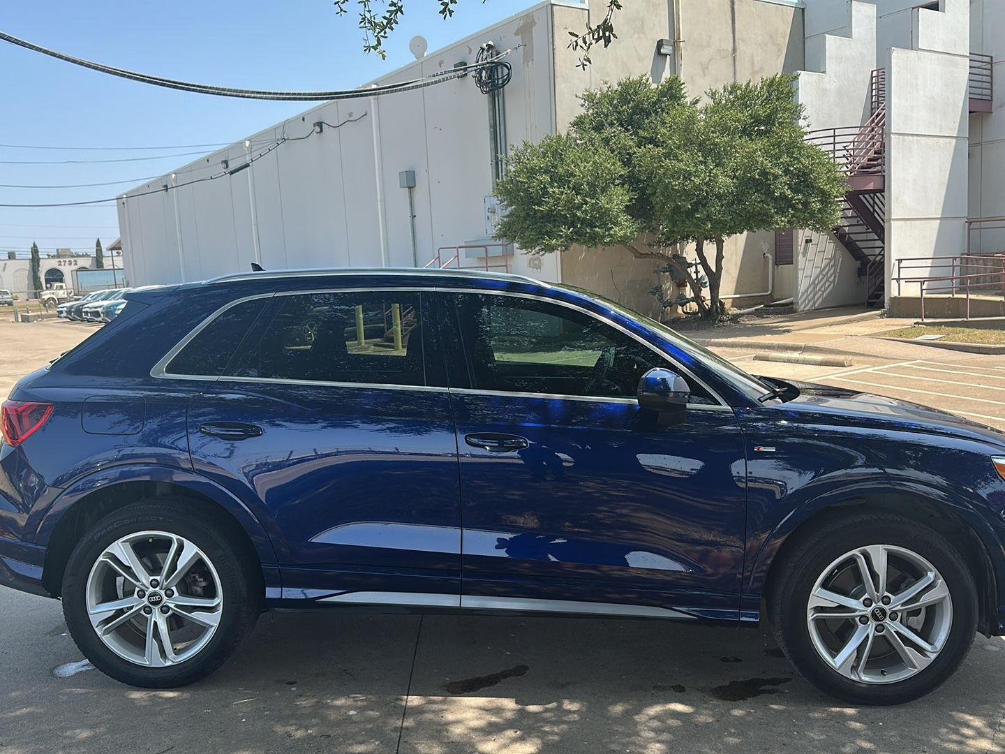 Used 2022 Navarra Blue Metallic Audi S line Premium image 4