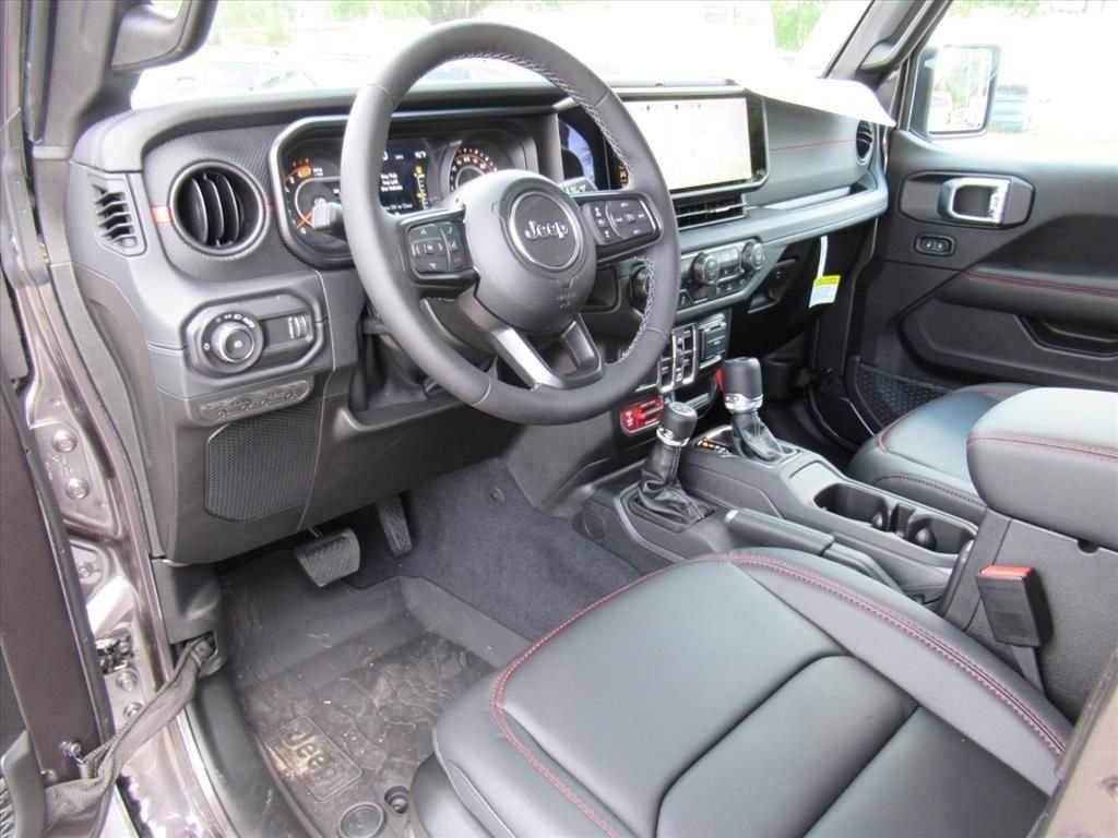 New 2026 Granite Crystal Metallic Clear-Coat Exterior Paint Jeep Rubicon X image 16