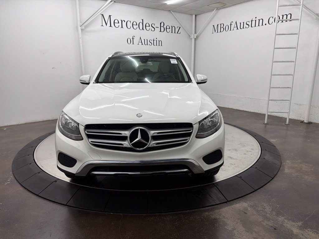 Used 2016 White Mercedes-Benz GLC 300 image 2