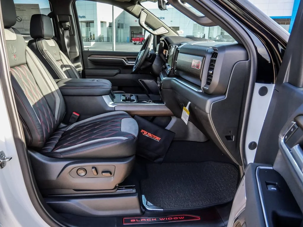 2026 Chevrolet Silverado 3500 HD High Country - Photo 18
