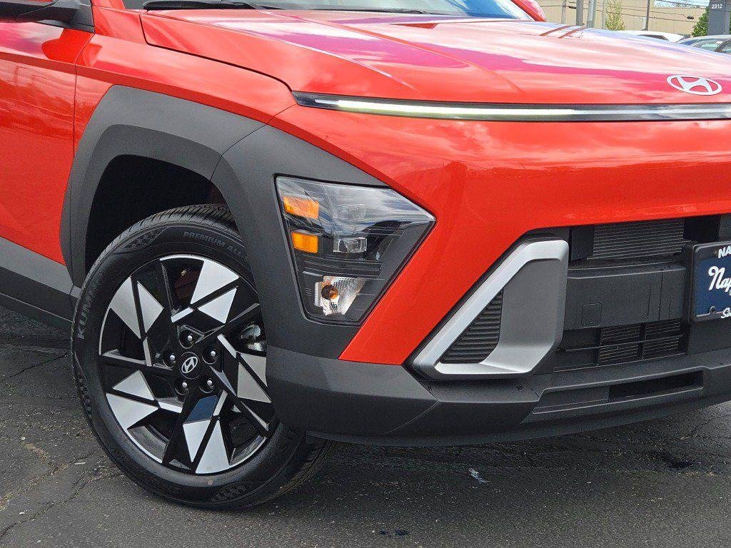 New 2025 Orange Hyundai SEL AWD image 3