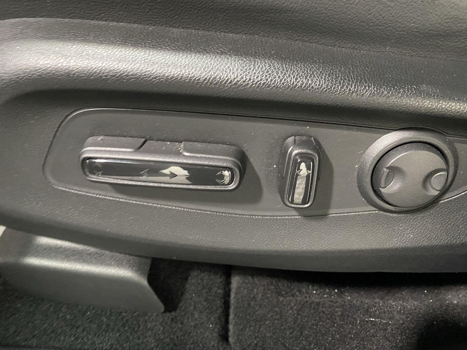 Used 2024 Canyon River Blue Metallic Honda Sport-L image 18