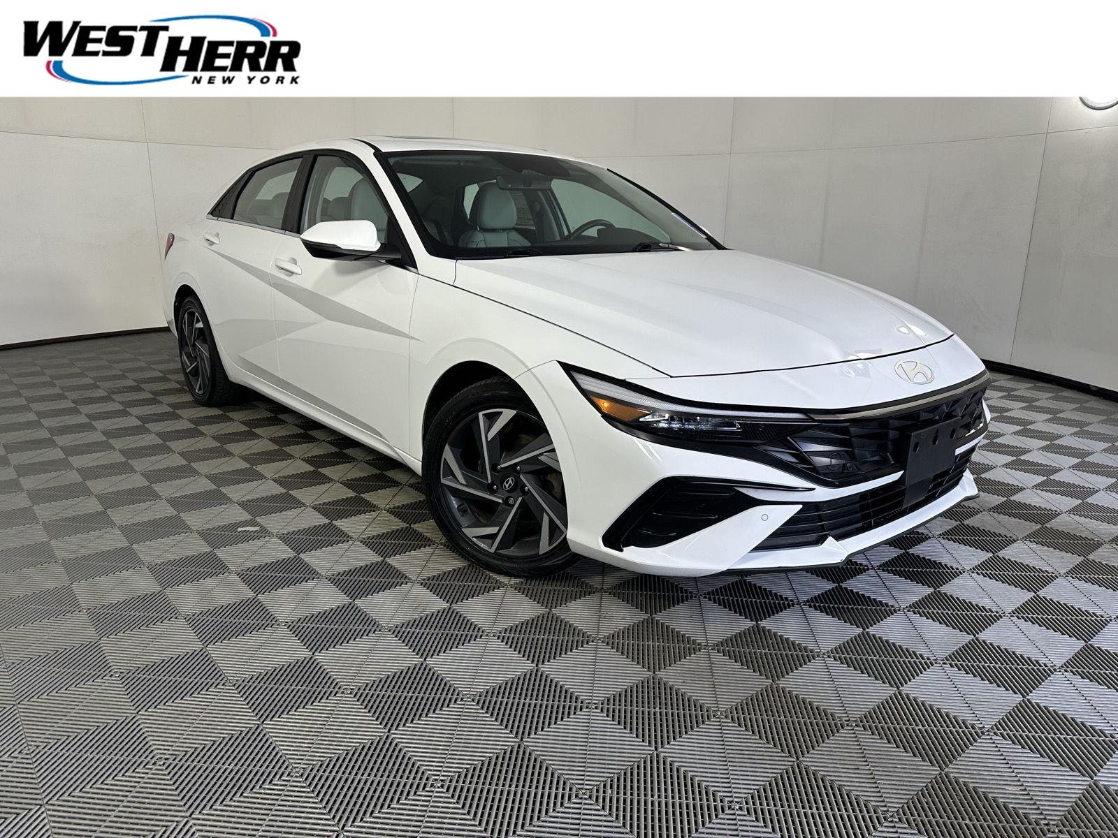 Used 2024 Serenity White Hyundai Limited image 1