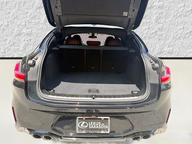 Used 2024 Black Sapphire Metallic BMW Base image 11