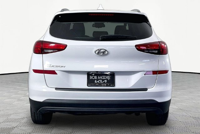 Used 2019 White Hyundai Value image 5