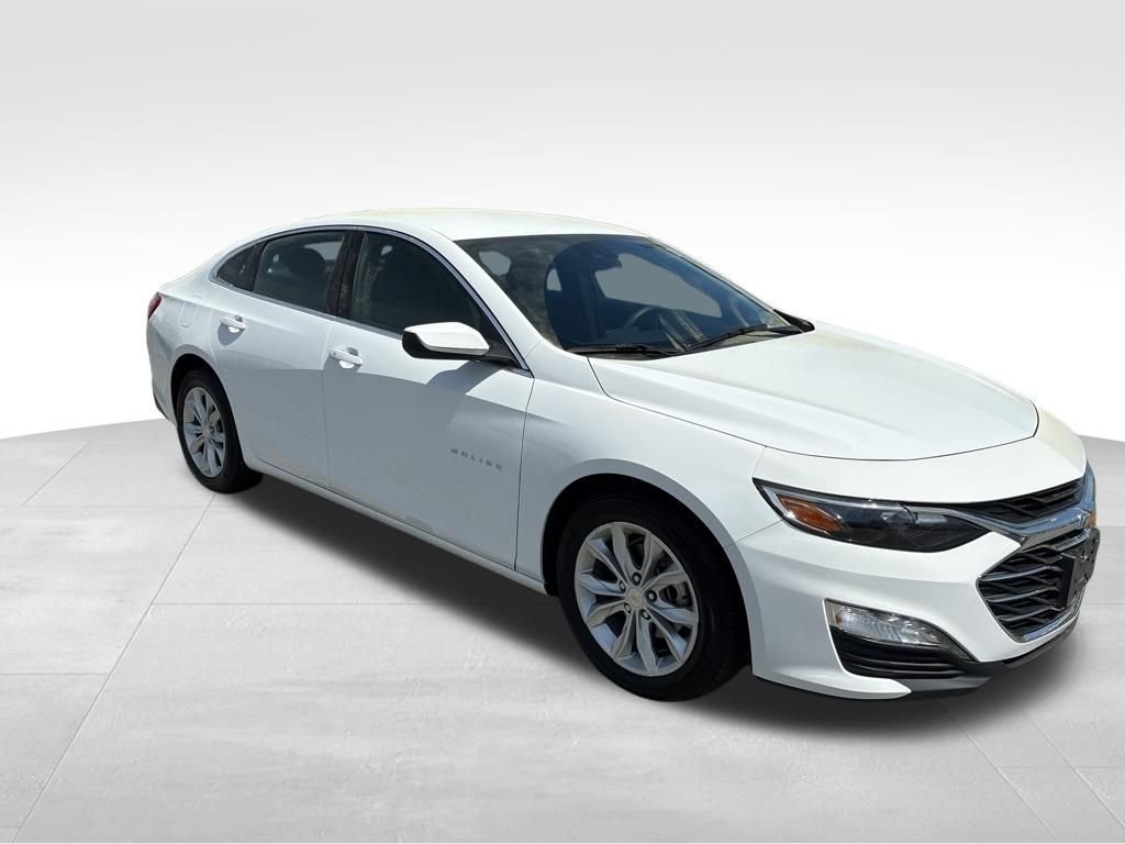 Used 2024 White Chevrolet LT image 8