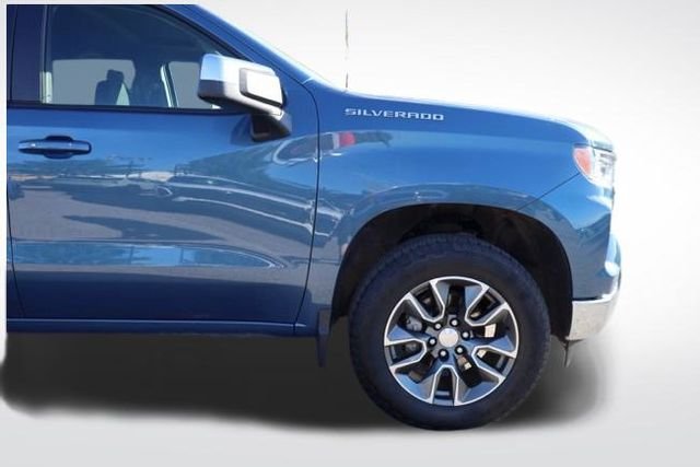 Used 2024 Blue Chevrolet LT image 14