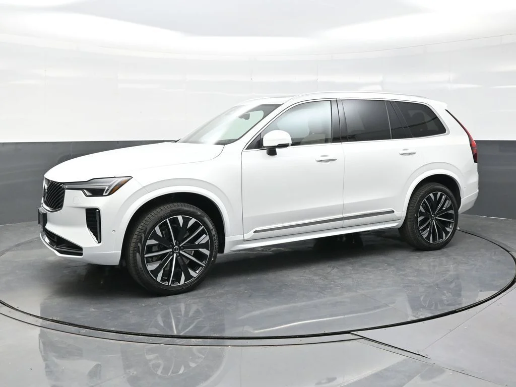 Used 2026 Crystal White Volvo Plus image 3
