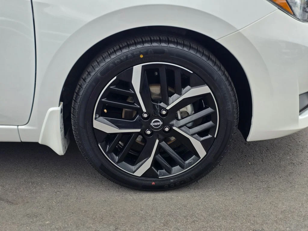 Used 2025 White Nissan 1.6 SR image 8