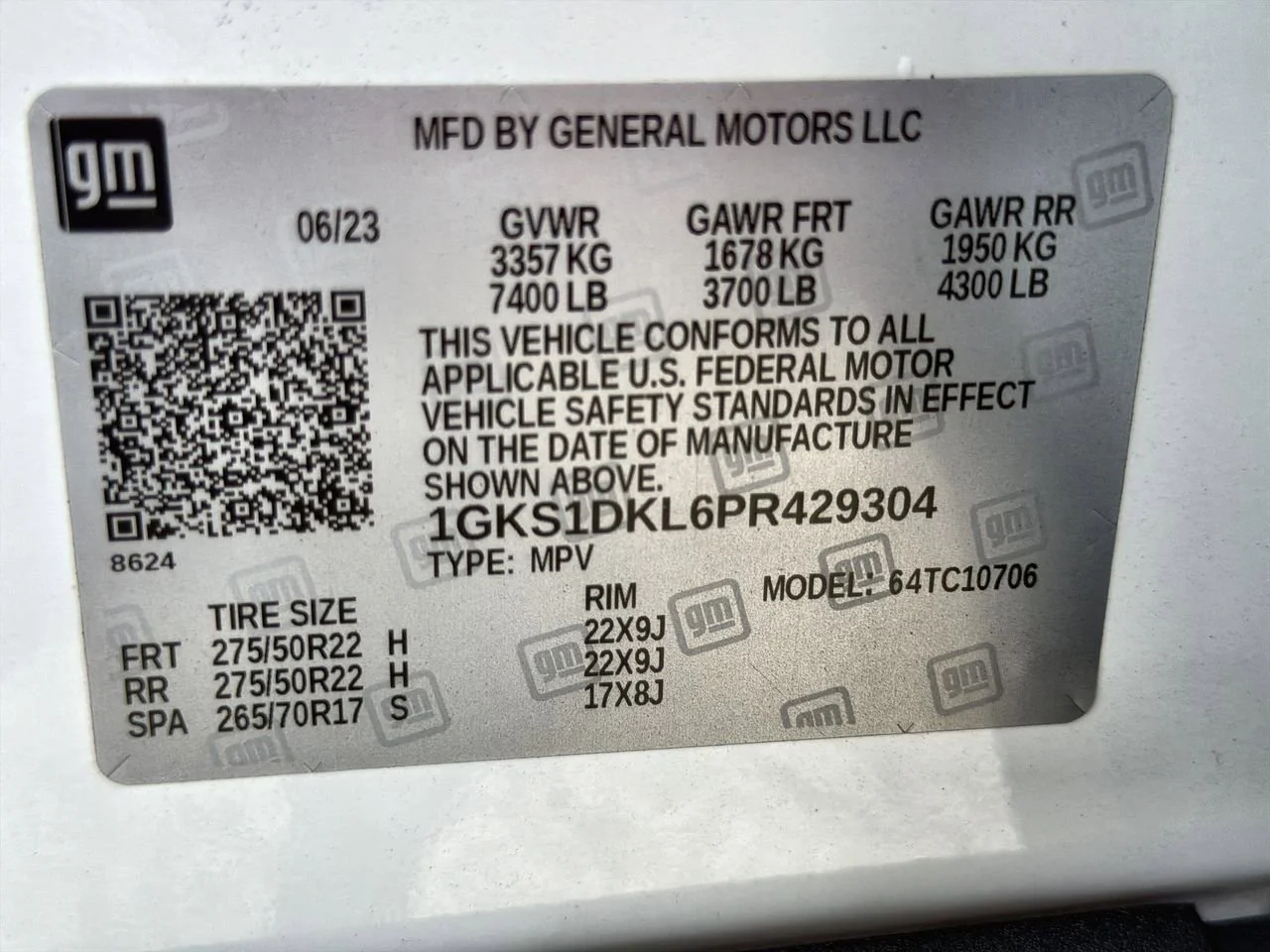 Used 2023 Summit White GMC Denali image 29
