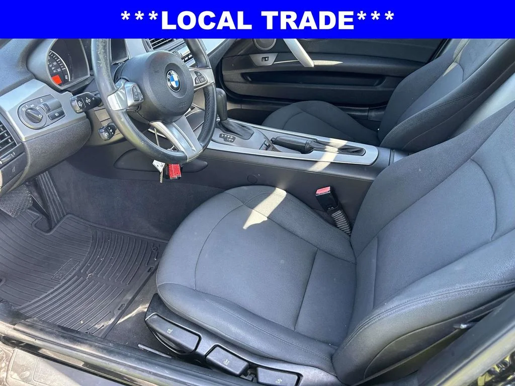 Used 2004 Black BMW 2.5i image 13
