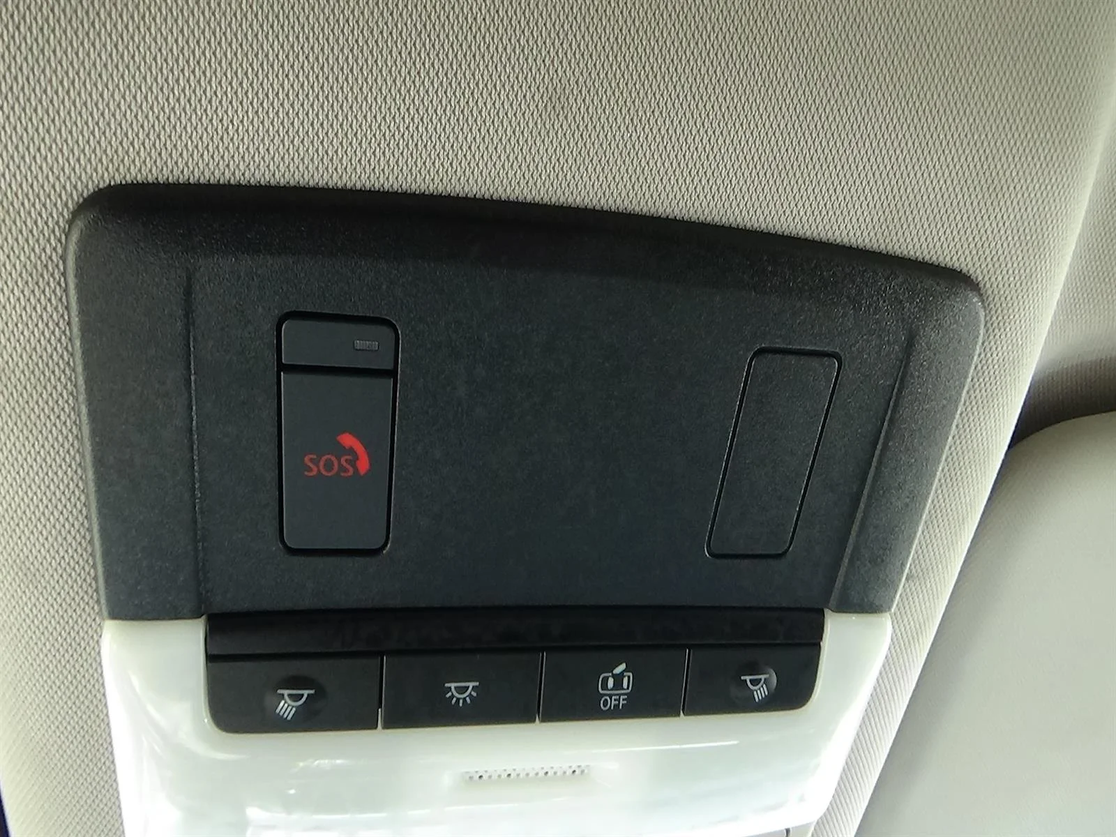 Used 2025 Deep Ocean Blue Pearl (rcj) Nissan SV image 30