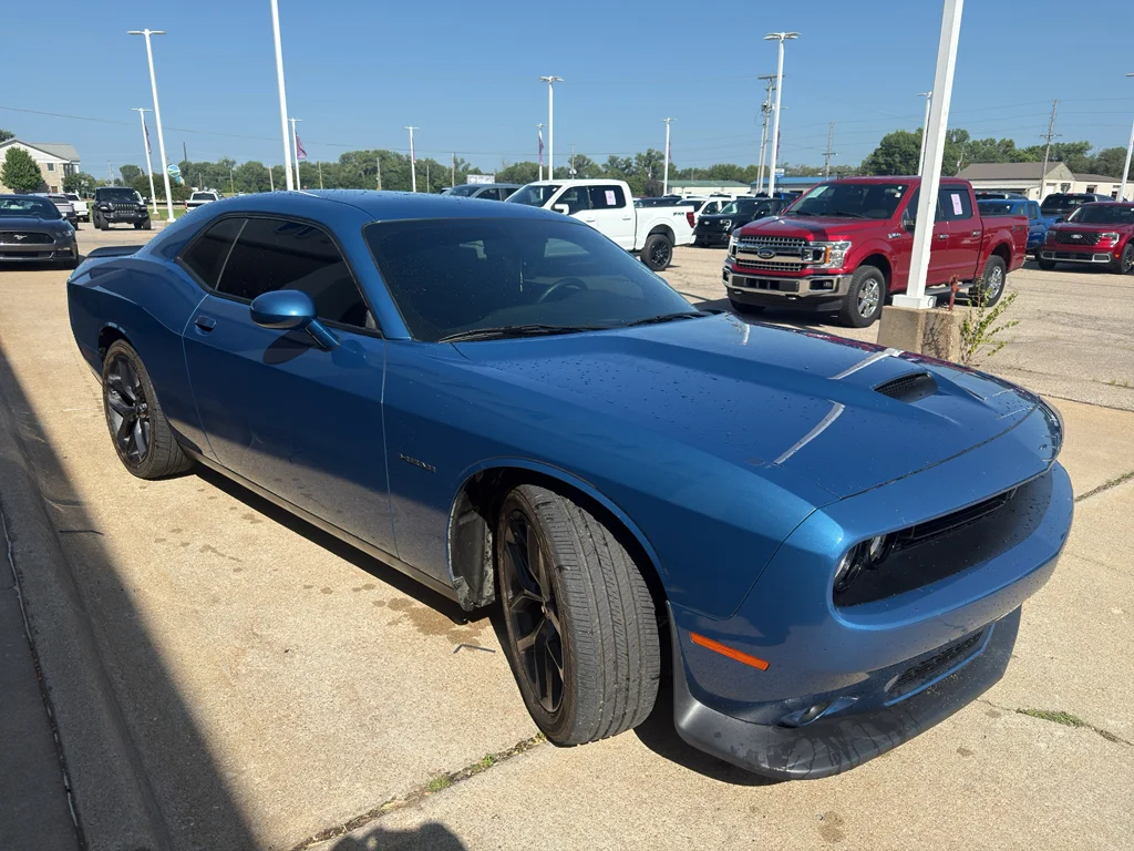 Used 2022 Frostbite Dodge R/T image 5